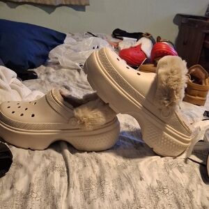 CROCS Cream Fur-Lined Clogs